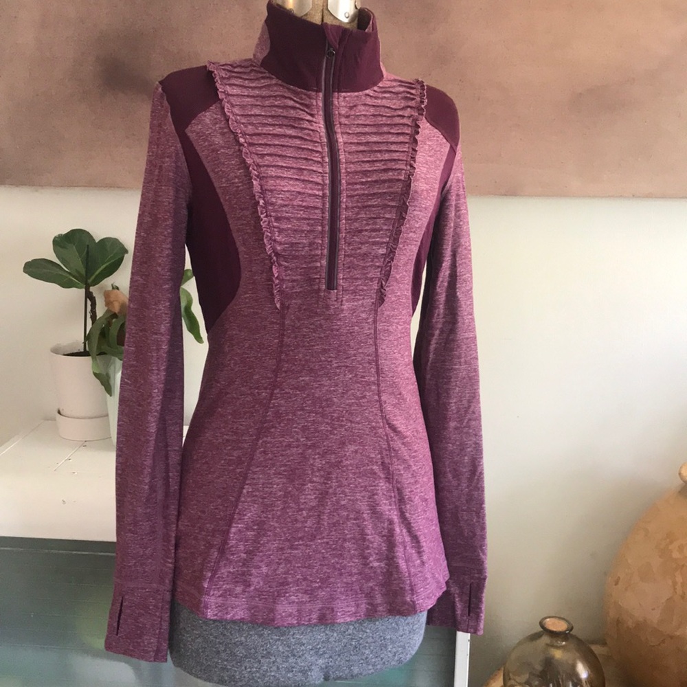 Lululemon pleated 1/2 zip